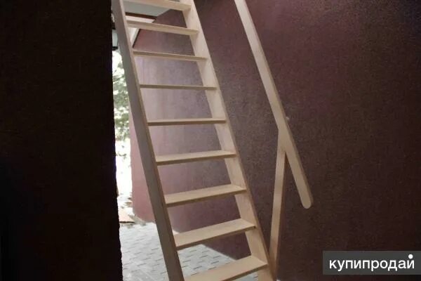 Екатеринбургская лестница оренбург. Деревянная лестница с поворотом. Лестницы екатеринбург. Изготовление лестниц екатеринбург. Лесенки екатеринбург.
