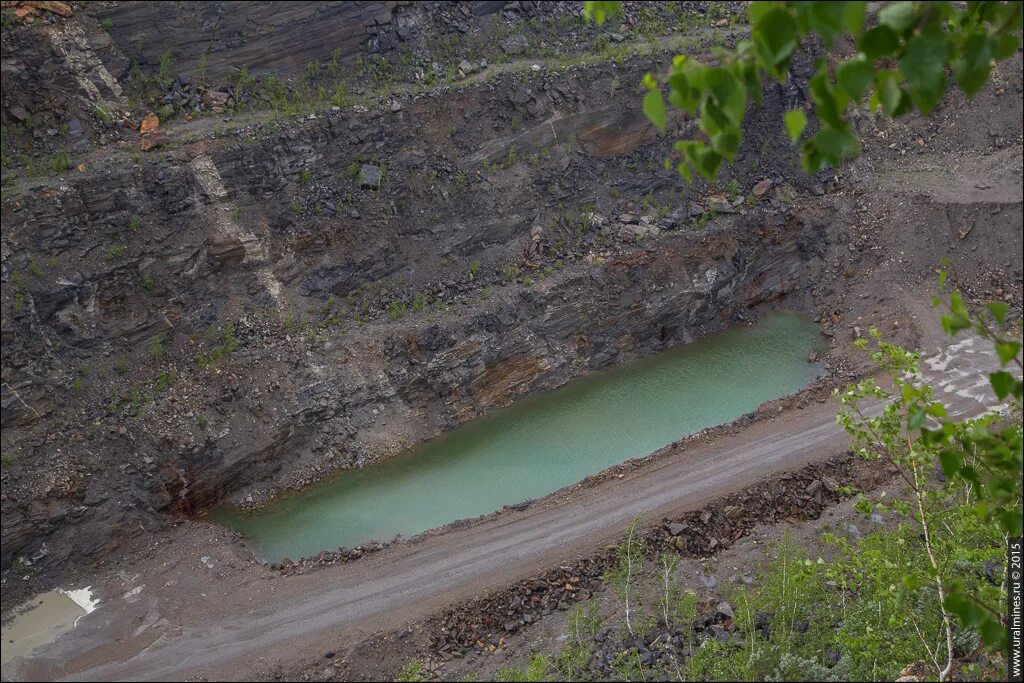Уралграфит кыштым. Графитовый карьер челябинская область. Тайгинский гок. Тайгинка карьер челябинская область. Тайгинка карьер челябинская область.