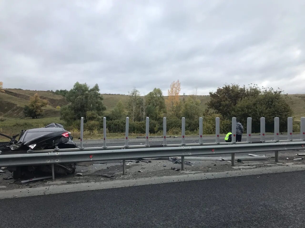 Авария в отбойник Мазда 3 Самара. Отбойник на трассе. Отбойник моста. М5 новости сегодня