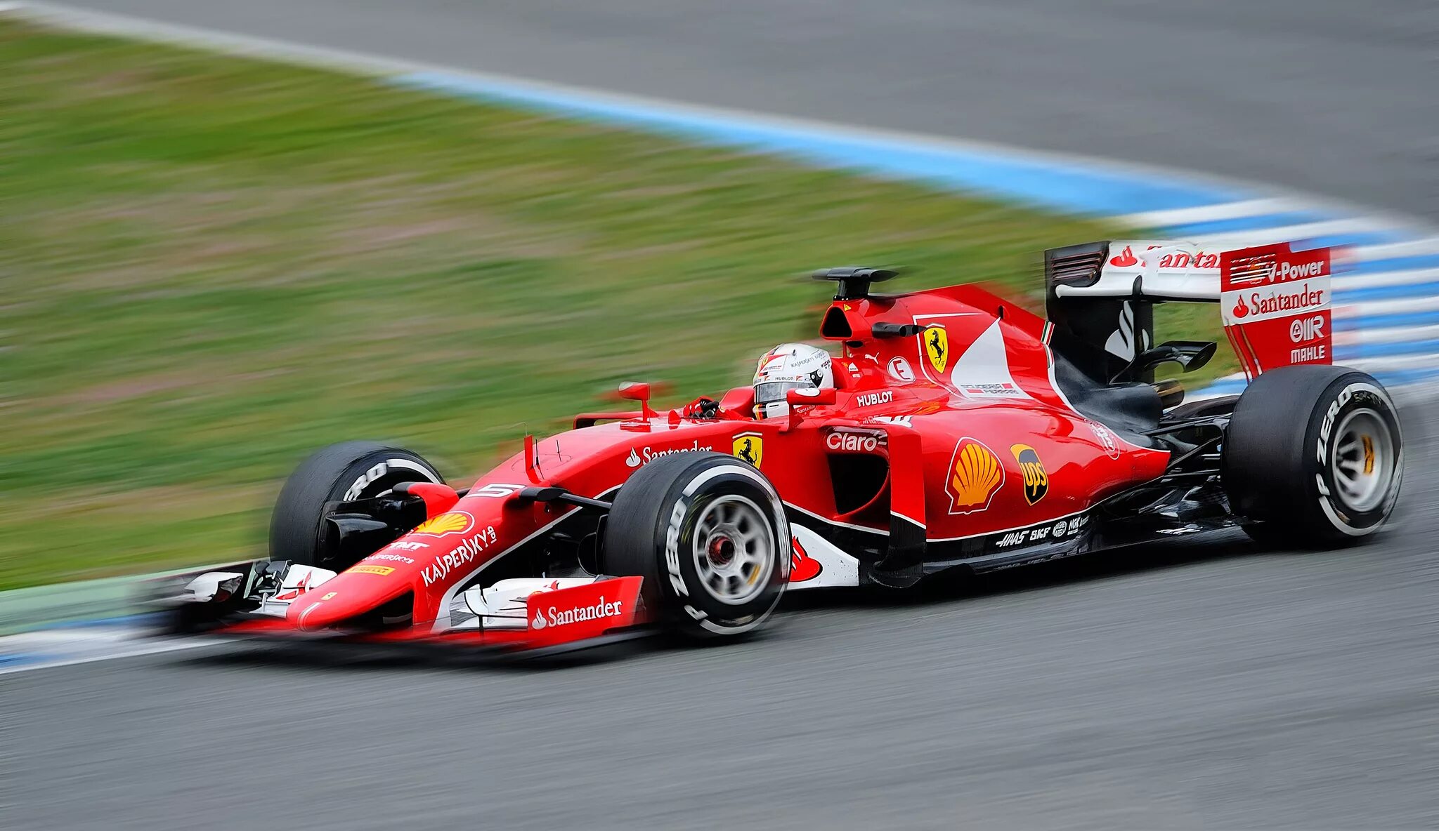 Машина формула 1. Болиды Ferrari f1. Гоночный Болид Феррари формула 1. Ferrari f1 Sebastian Vettel Bolide. Феттель в болиде Феррари.