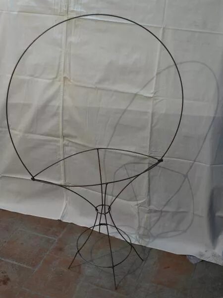 Каркас для венка. Каркас для ритуального венка. Каркасы для венков. Каркасы для венков с подставкой. Каркас для ритуального венка.