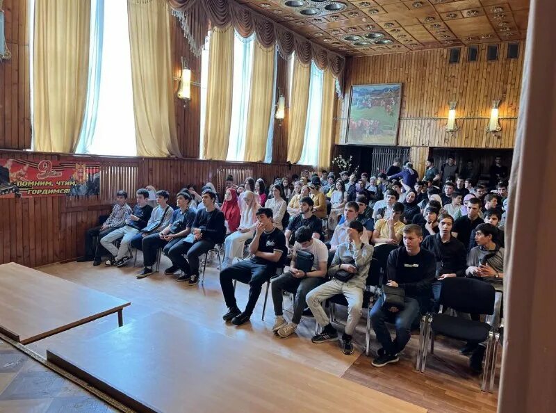 студенты аграрного. славянск донецкая область аграрный техникум. аграрный университет саратов. студенты аграрного. студенты аграрного университета.