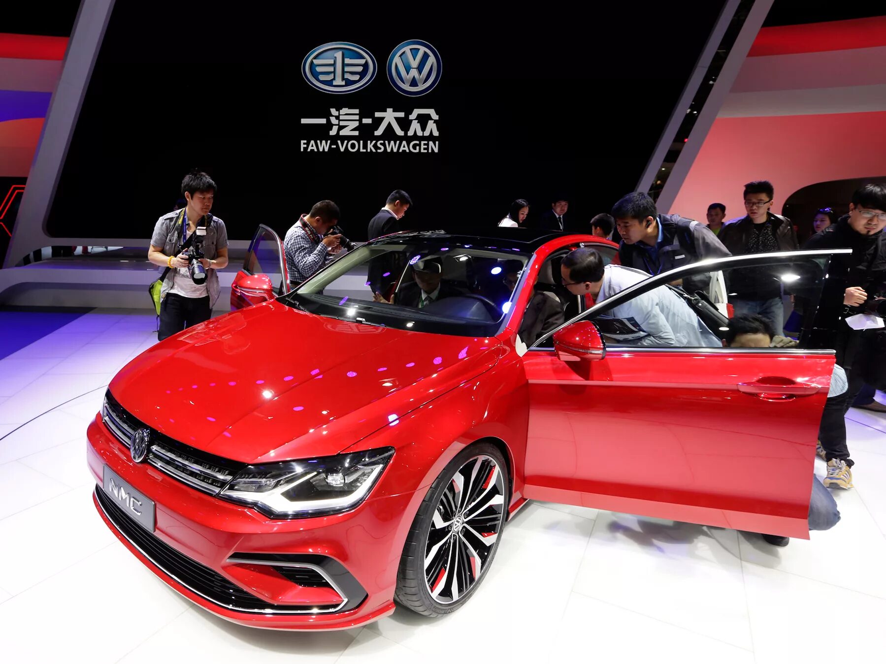 Китайский Volkswagen. Китайский Фольксваген id6цвет. FAW Volkswagen China. Фольксваген Китай 2023г.