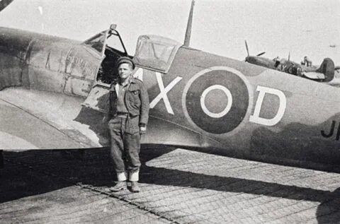 1943 3