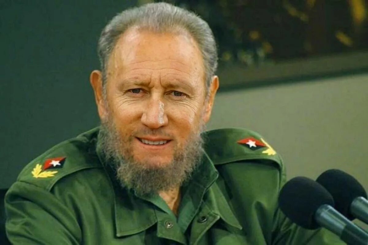 Фидель алехандро кастро рус. Фидель кастро. Фредерик кастро. Куба фидель кастро. Площадь фиделя кастро.