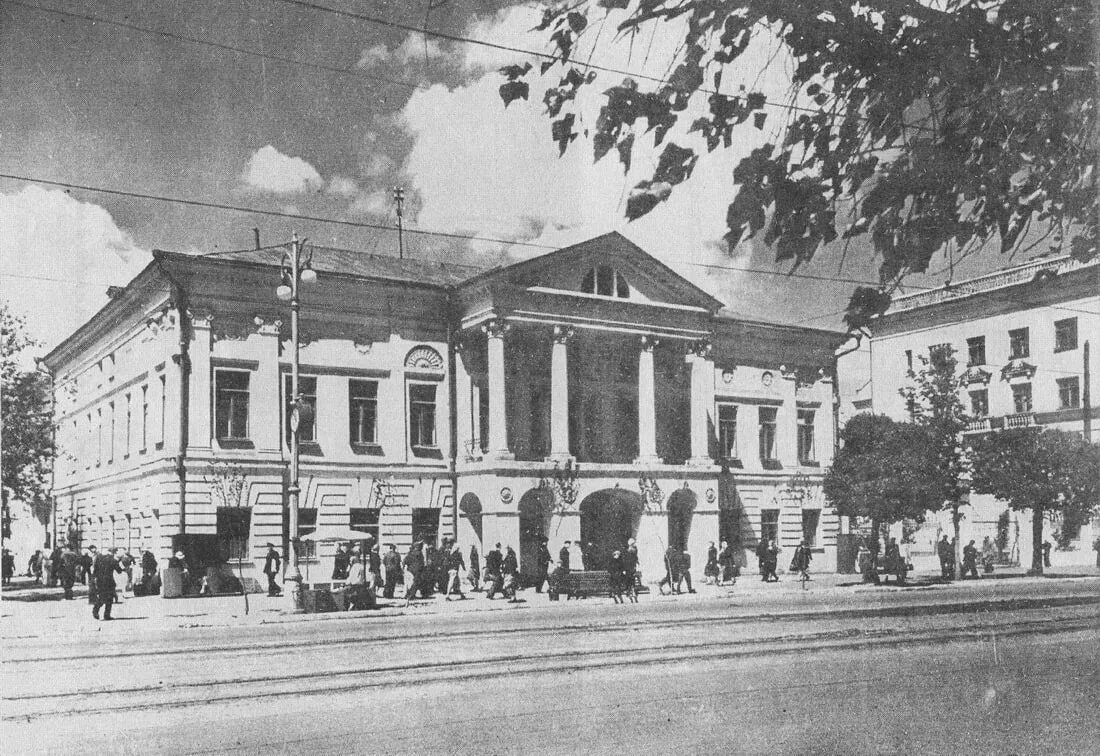 Воронеж в годы революции. Дом тулиновых проспект революции. старый воронеж проспект революции. проспект революции 30 воронеж. проспект революции 30 дом тулиновых.
