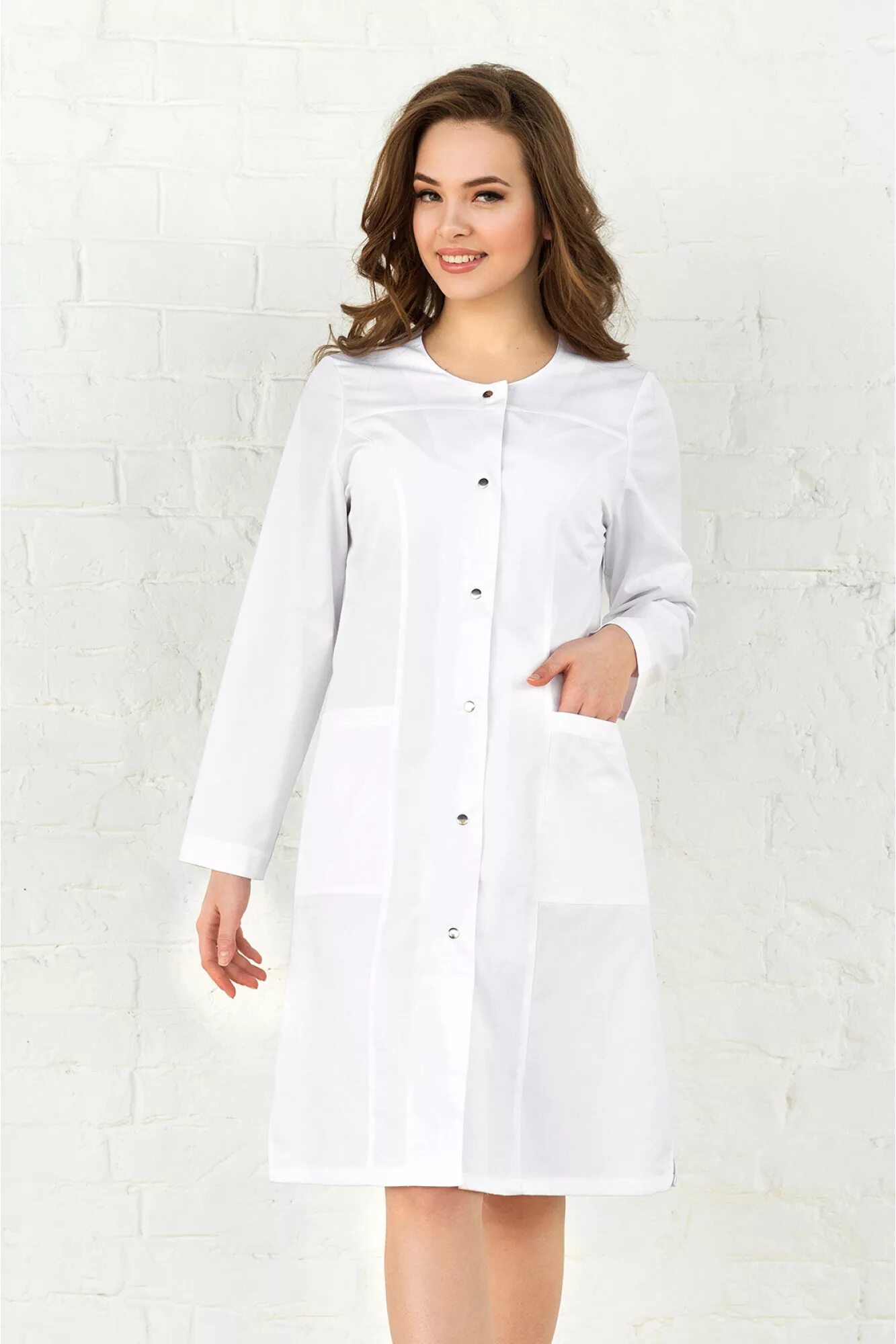 Медицинский халат купить в спб. Медицинский халат-платье Медэлит. Халат белый медицинский вильдберис. Халат валберис медицинский 44 размер. Халат медицинский белый.