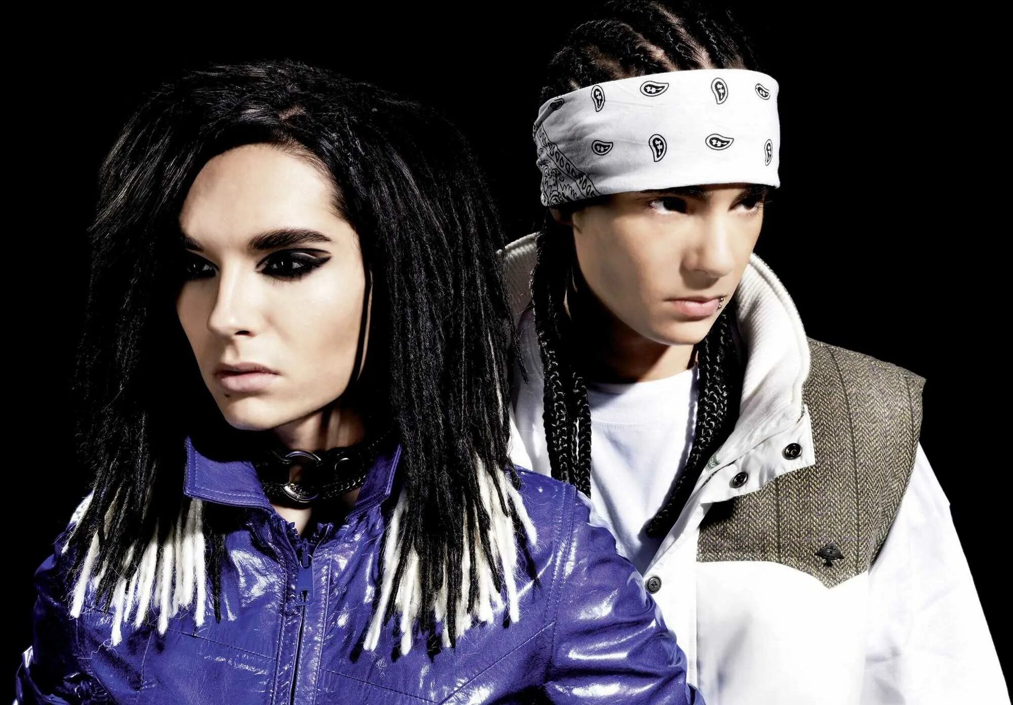 Tom and bill. Tokio Hotel Билл Каулитц. Билл и том Каулитц 2009. Том Каулитц 2022. Токио хотел том Каулитц.