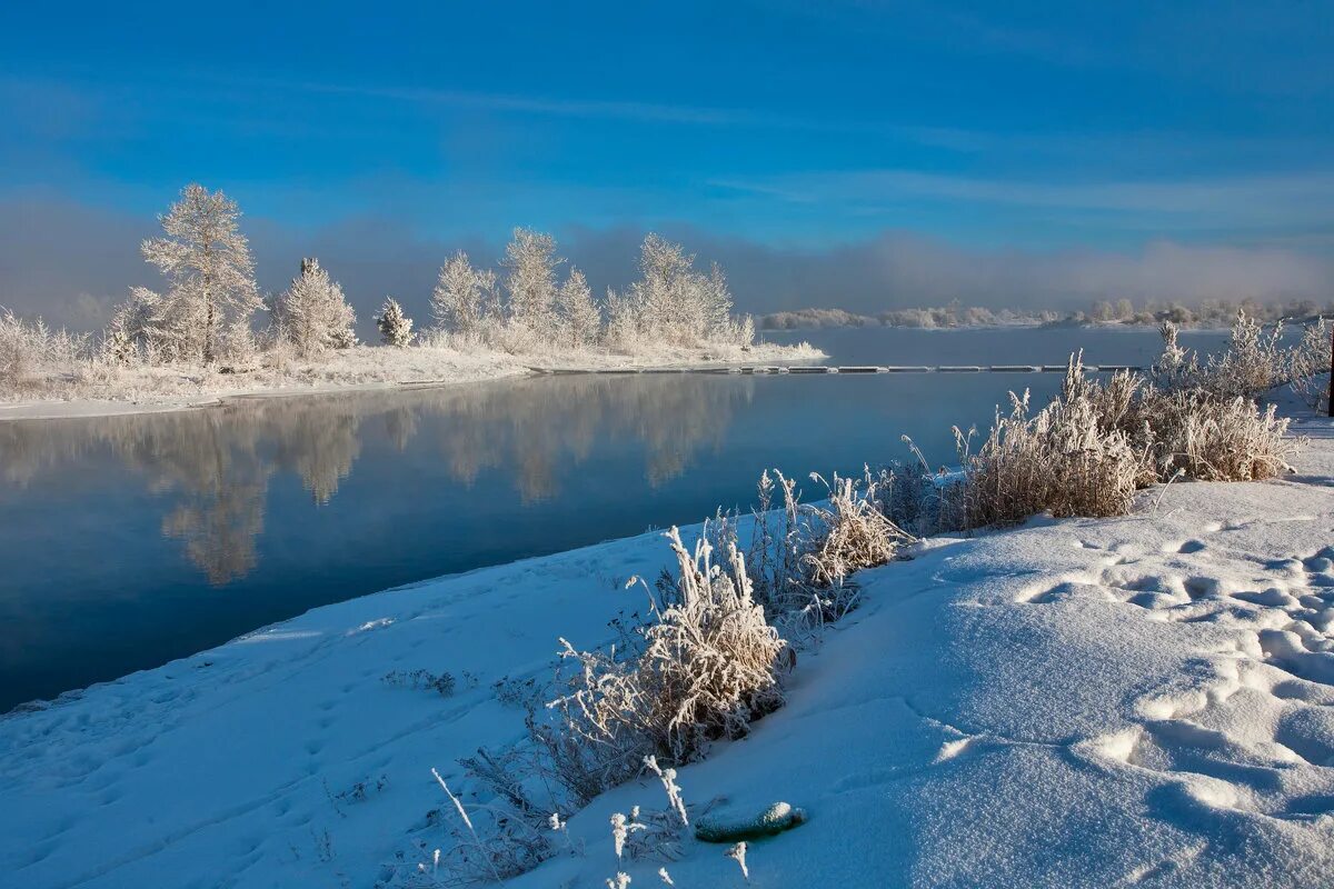 Ангара зимой в иркутске. Водоем зимой и летом. Зимний ольхон. Как озеро меняется в разные времена года. Байкал во все времена года.
