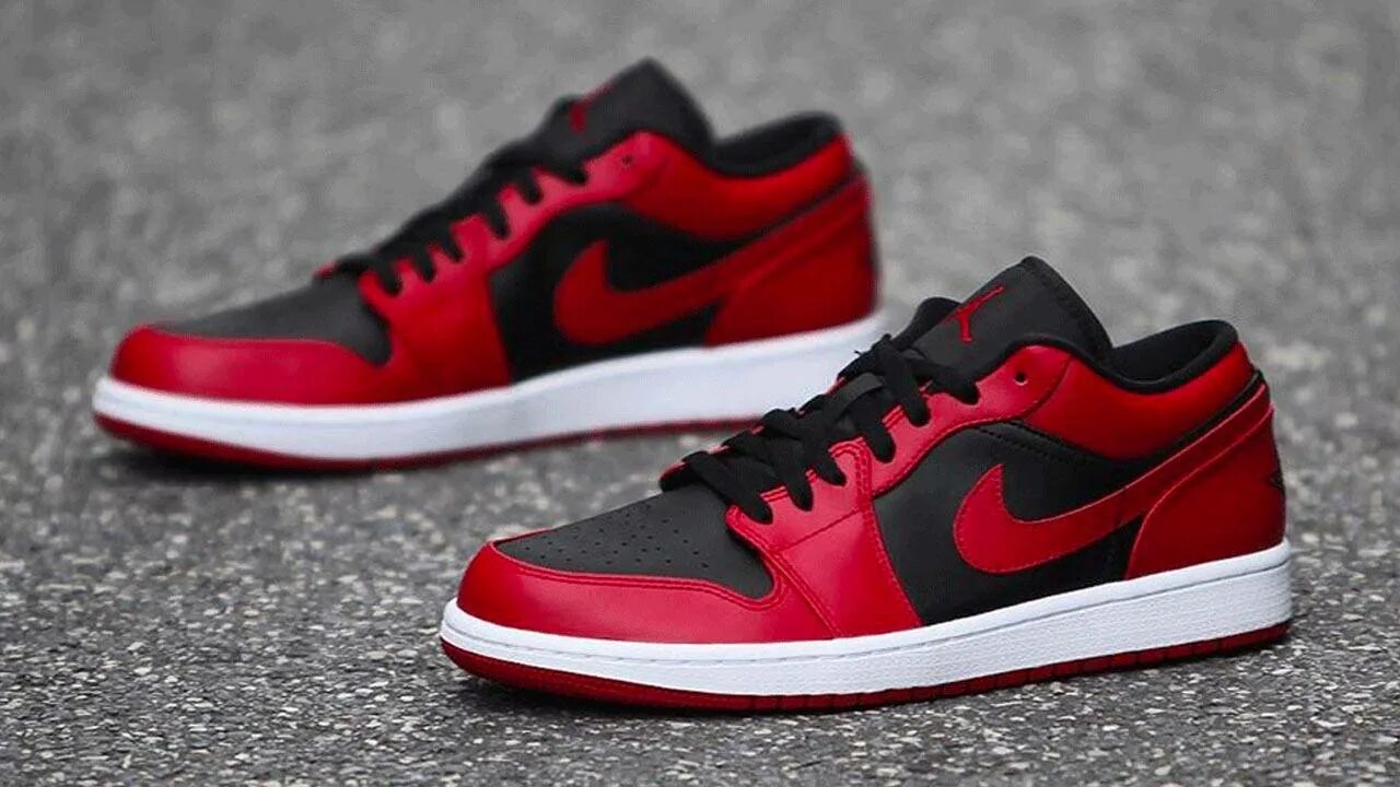 Джорданы лов. Nike Air Jordan 1 Low Red Black. Nike Air Jordan 1 Low Red. Nike Air Jordan 1 Low Red Black White.