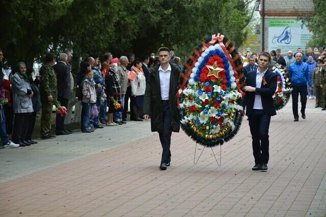 Погода в старощербиновской на неделю самый. Краснодарский край Щербиновский район станица Старощербиновская. Мясье станица Старощербиновская. 9 Мая станица Старощербиновская. День Победы в станице.