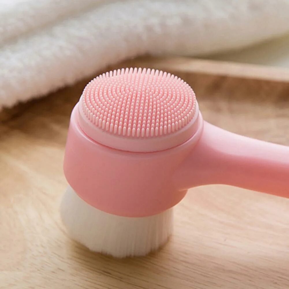 Silicone cleansing brush