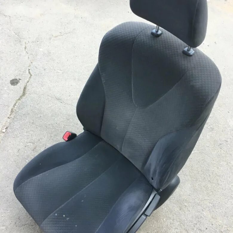 Пежо 207 сидения комплект. Сиденье toyota camry. Сиденье toyota camry. Toyota allion zzt245 сиденья. Сиденья тойота в красноярске.