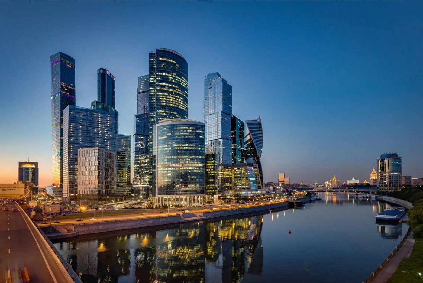 Кв м сити. Iq квартал в москва сити. башня iq москва сити. город москва пресненская набережная 2. iq-квартал» ммдц «москва-сити», наб. пресненская, д.10.