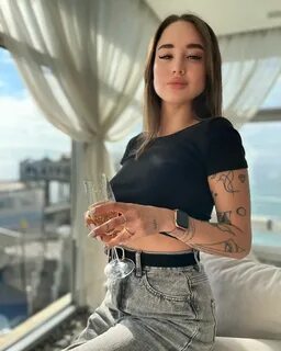 Pretty mary