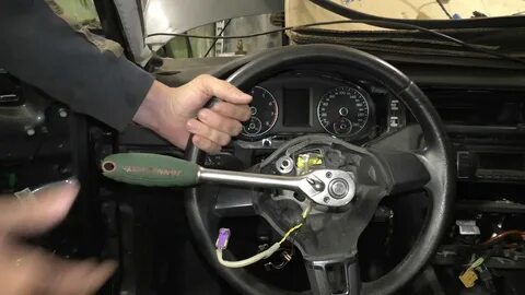 Как снять руль с 5