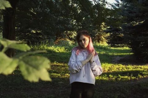 Сколько лет лере мидлер