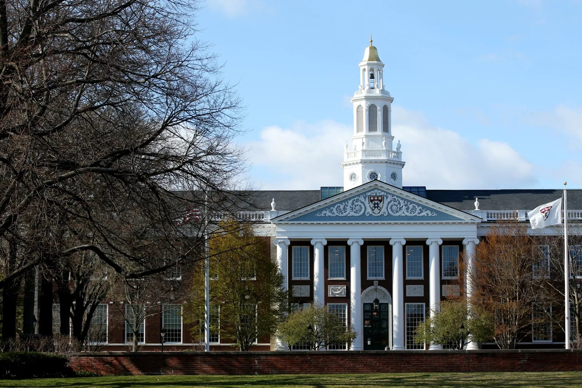 Какие университеты есть в сша. Гарвардский университет (harvard university), сша. кембридж массачусетс университет. гарвардский университет кампус. кембридж массачусетс гарвард.