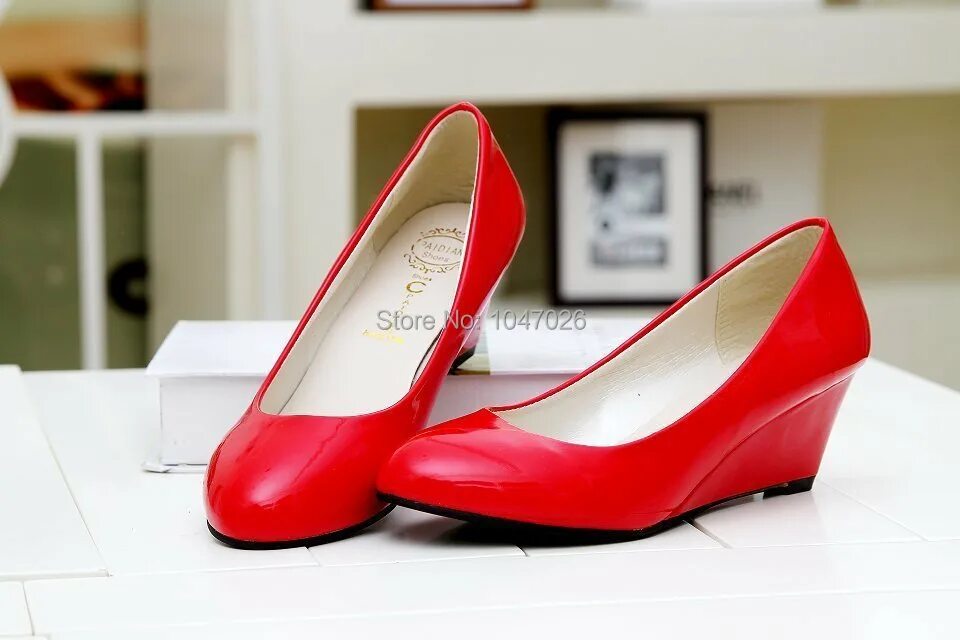 Купить женские туфли 39 размера. Туфли женские. Красные туфли. Туфли женские красные. Туфли-лодочки.