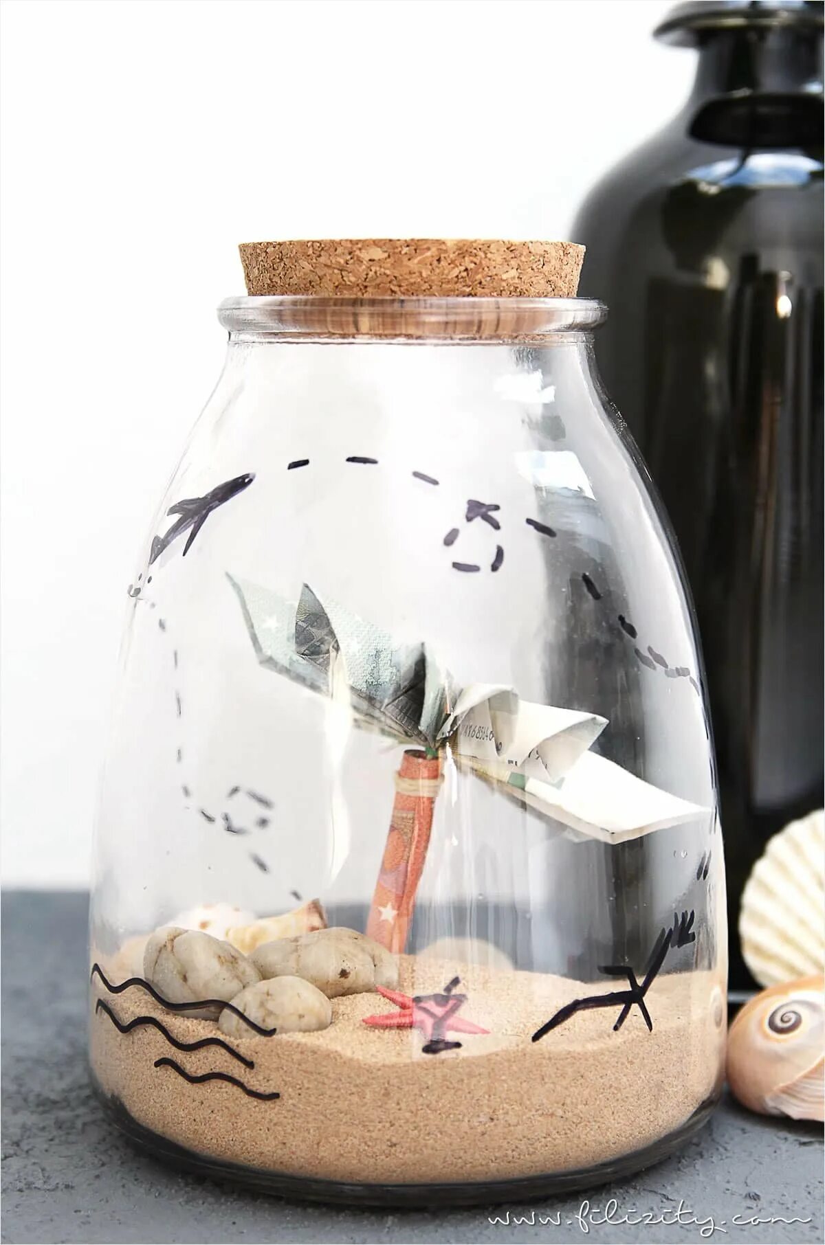 Копилка своими руками. Копилка бутылка. Копилка своимиируками. Шкатулка сундук с замком. Креативная копилка.