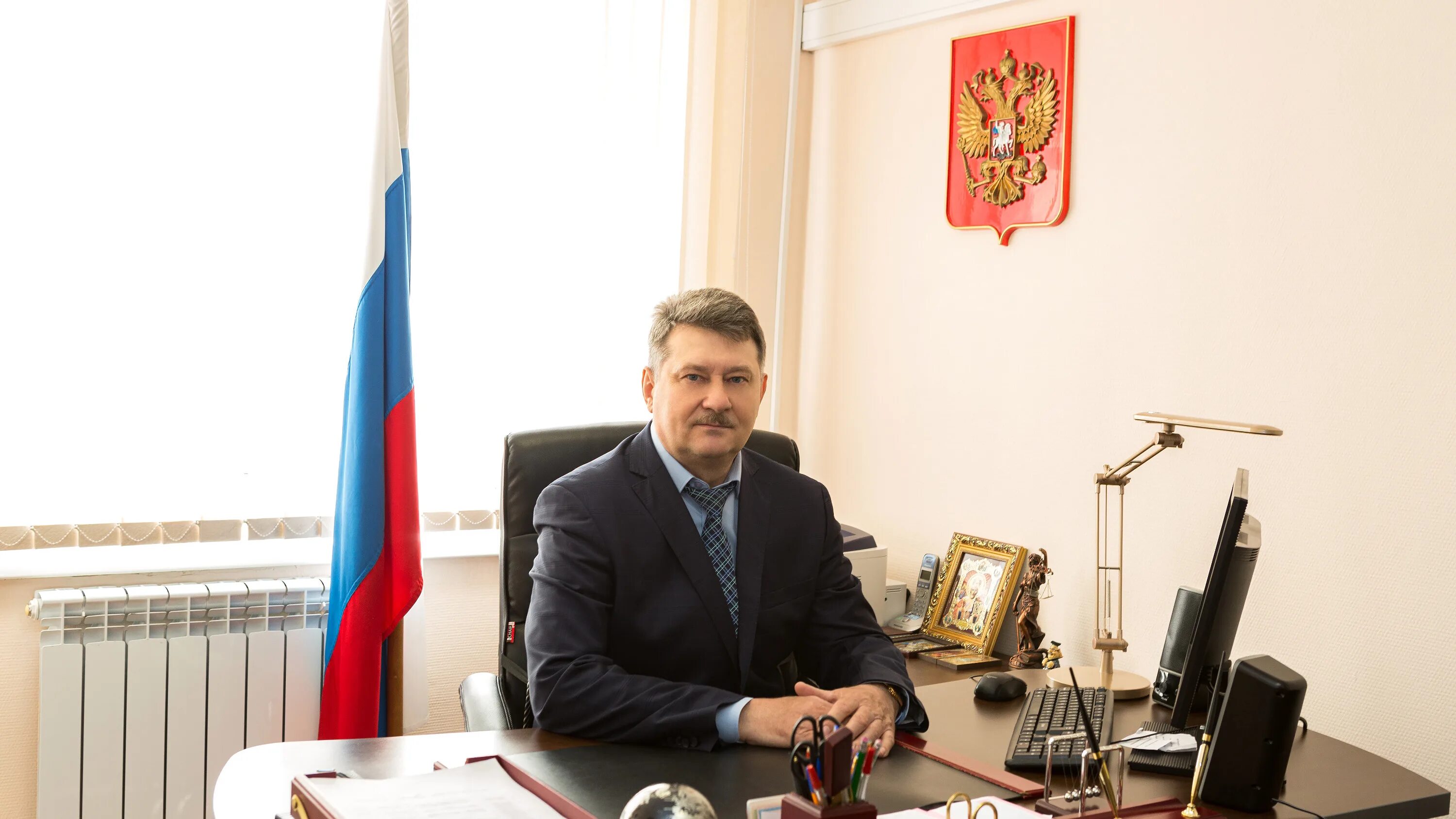 Судья смирнов олег валентинович фото Бывший председатель суда в Воронеже стал фигурантом уголовного дела о мошенничес