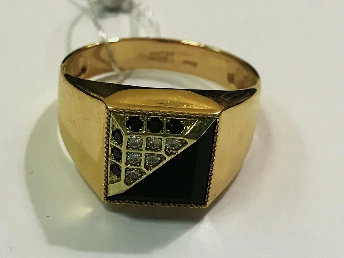 К чему снится золотая печатка. К чему снится золотая печатка. Кольца сорокин золото санлайт. Мужские золотые печатки и перстни 585 пробы с фианитом. К чему снится золотая печатка.