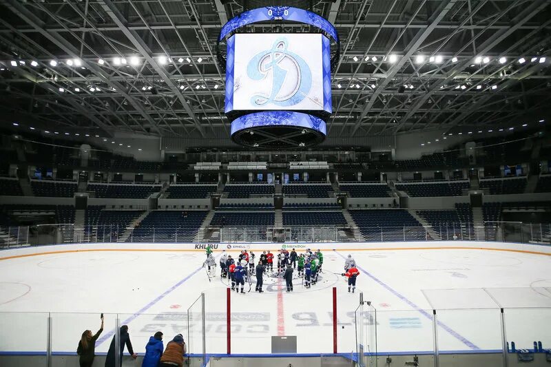 Втб арена хоккейный стадион. Втб арена динамо хоккей. Втб хоккейная арена. Втб арена хоккей вид с трибун. А.