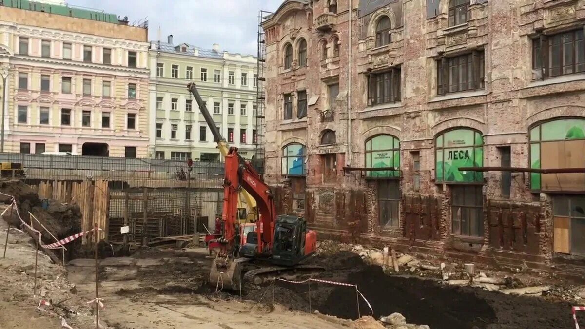 Закопанный политехнический музей в Москве. Политехнический музей в Москве откопали. Политехнический музей в Москве подземные этажи. Политех Москва откопали. Почему старые части