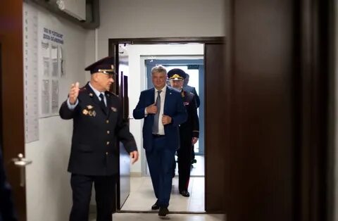 Вхождение в помещение сотрудников полиции