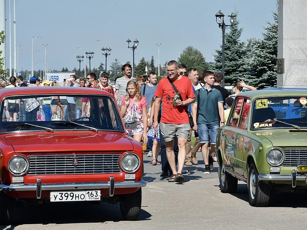 АВТОВАЗ копейка. АВТОВАЗ Жигули Тольятти. Первый автомобиль АВТОВАЗА. АВТОВАЗ В советское время. Сайты автомобилей тольятти