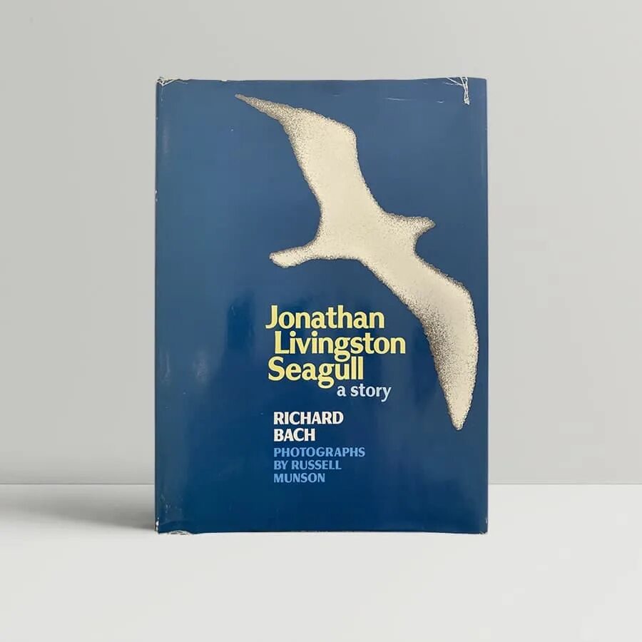 Отзывы по книге джонатан ливингстон. Richard Bach Jonathan Livingston Seagull. Seagull John Livingston. Чайка по имени Джонатан Ливинг.