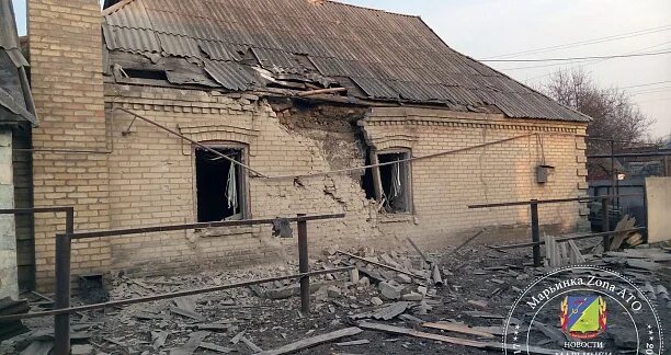 разрушенные дома. марьинка донецкая область. марьинка донецкая что происходит. марьинка донецкая сейчас. марьинка днр на карте.