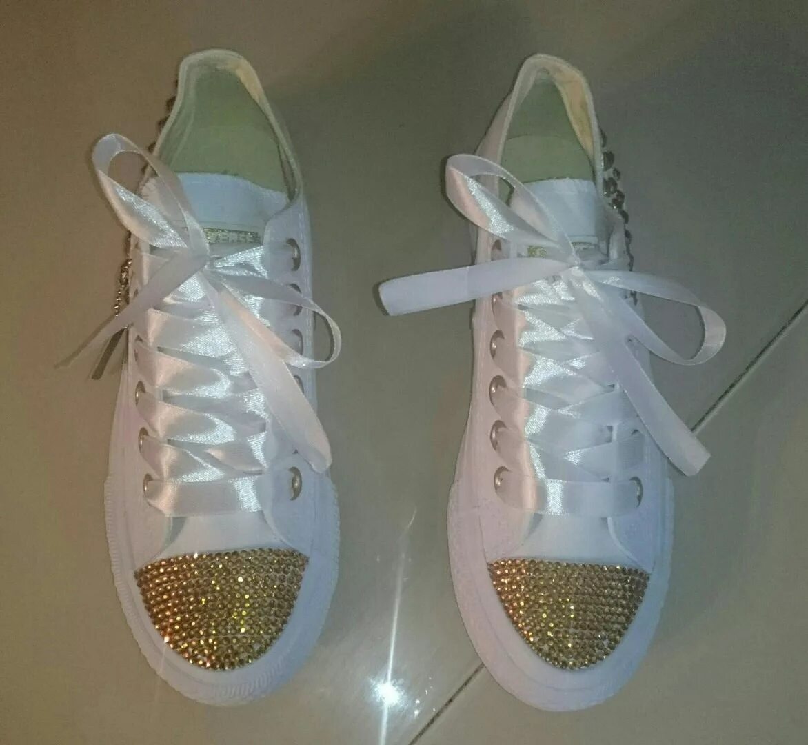 кеды со стразами. ричмонд кеды со стразами женские. кеды со стразами женские. кеды со стразами. кроссовки со стразами сваровски.