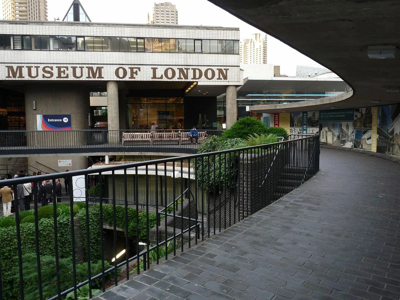 Международный музей истории лондона. Museum of london docklands. Музей лондона museum of london. Музей естествознания лондон. Лондонский музей снаружи.