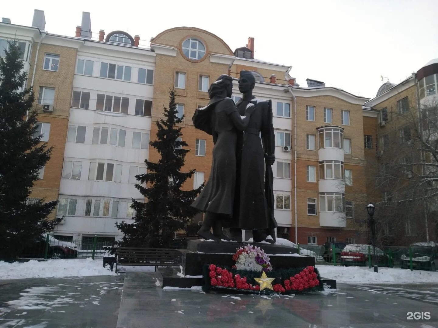 Прощание тюмень. Памятник прощание Тюмень. Сквер прощания Тюмень. Памятник учащимся школ Тюмень. Памятник учащимся не вернувшимся с войны Тюмень.