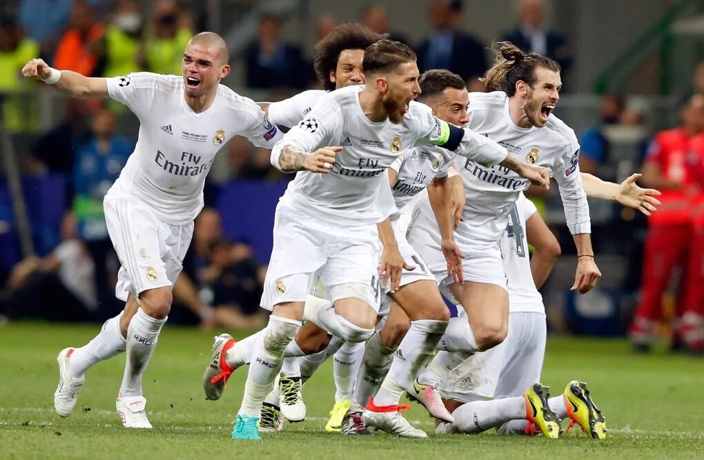 25 апреля 2016. Футбольная команда Реал Мадрид. Игроки Реал Мадрида 2021. Реал Мадрид 2006. Реал Мадрид 2011.