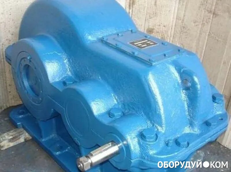 Редуктора 1000. Крановый редуктор ц2у 250. редуктора рм-250 ц2-250 рцд-250. редуктор цилиндрический двухступенчатый рм-250. редуктор ц2 350 и рцд 350.