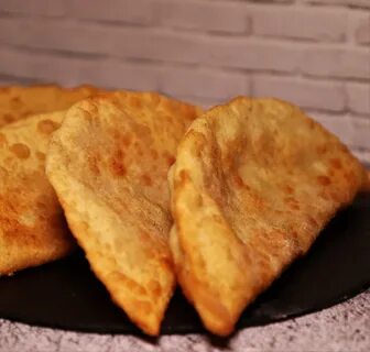 Крымско татарские чебуреки