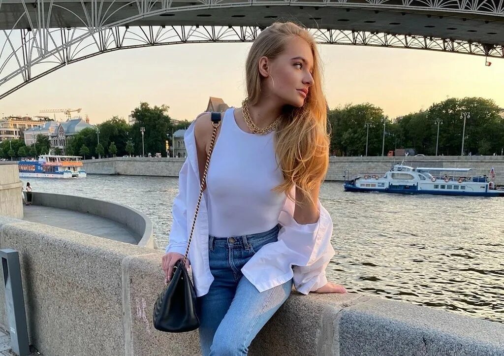 Где жила дочь пескова. Где жила дочь пескова