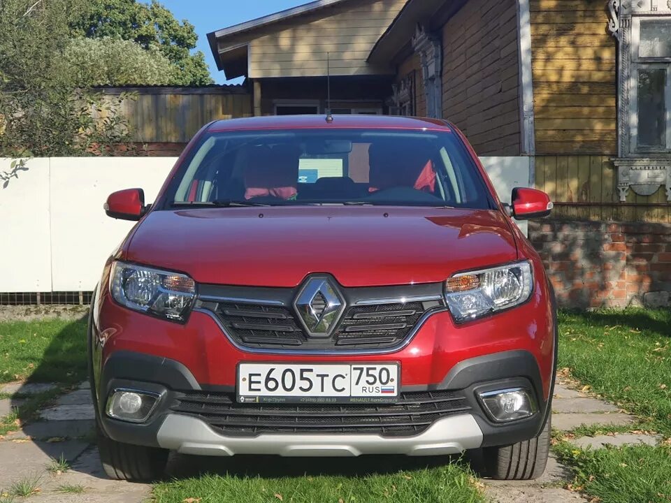 Renault stepway отзывы. Логан степвей. Logan 2 Stepway. Рено Логан степвей. Reno dдщпфт ыеузцфш.