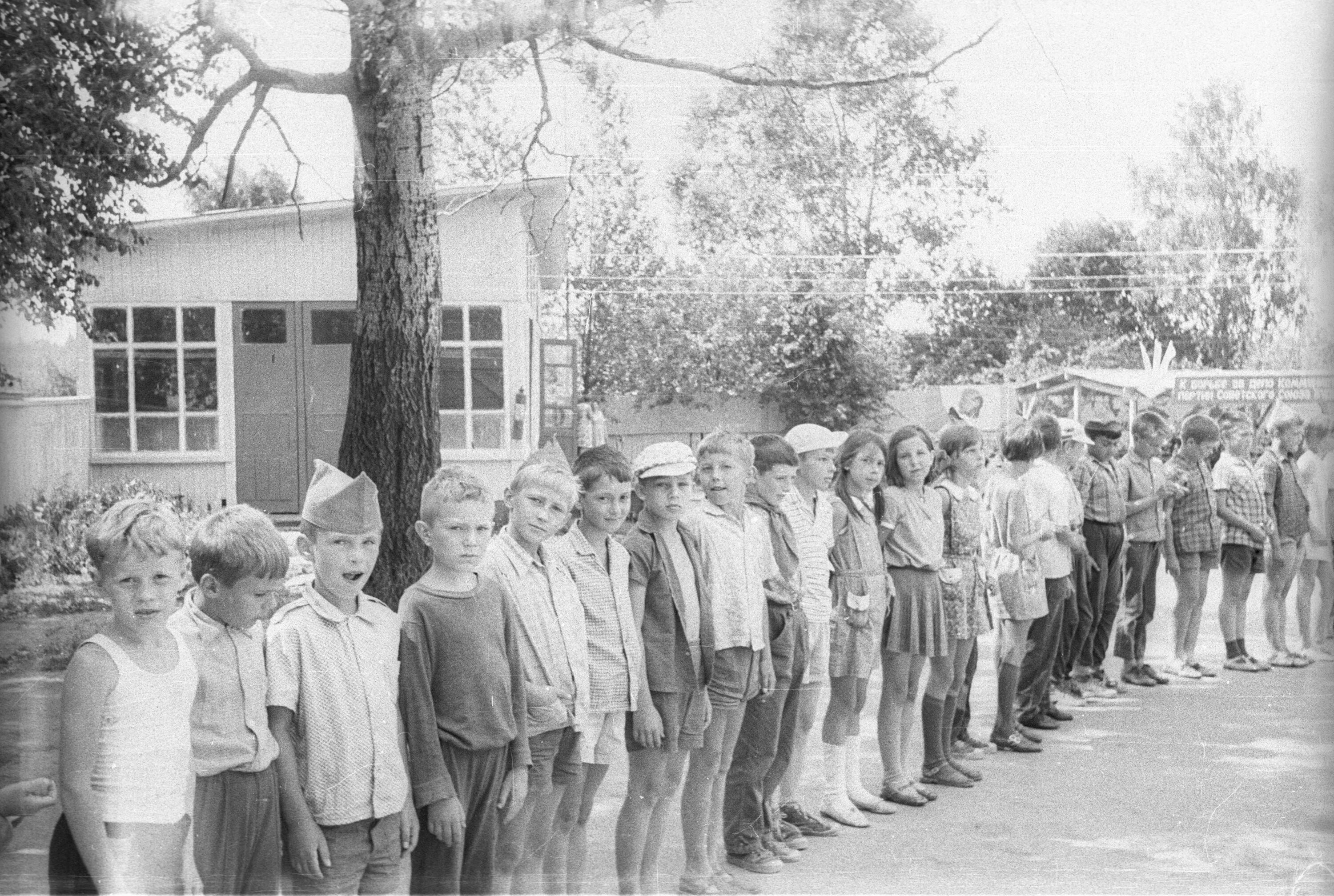 Пионерский лагерь огонек цсу ссср. Пионерский лагерь юность ссср. Пионерский лагерь маяк апн ссср. Орлёнок детский лагерь ссср. Пионерлагерь пионерский лагерь ссср.