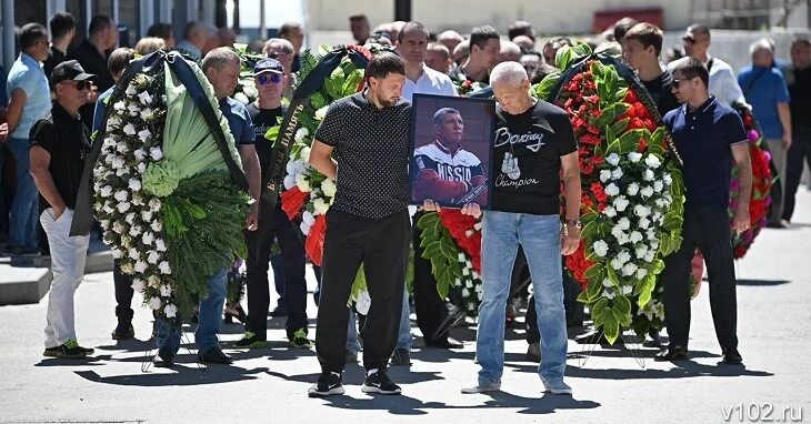 Сегодня 102. Высота 102 волгоград. Высота-102 новости волгоградская область происшествия. Высота-102 новости волгоградская область происшествия. Госпиталь ветеранов войн печать.