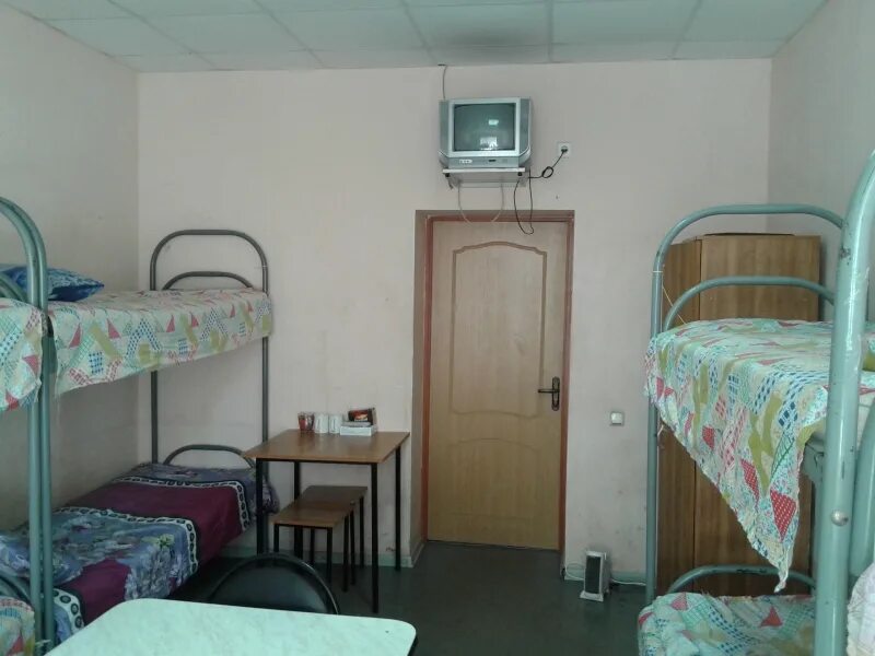 Общежитие от хозяев. Общежитие для рабочих в москве. Семейное общежитие в москве. Продам комнату в общежитии красноярск джамбульская 2д. Хостел в мкд.