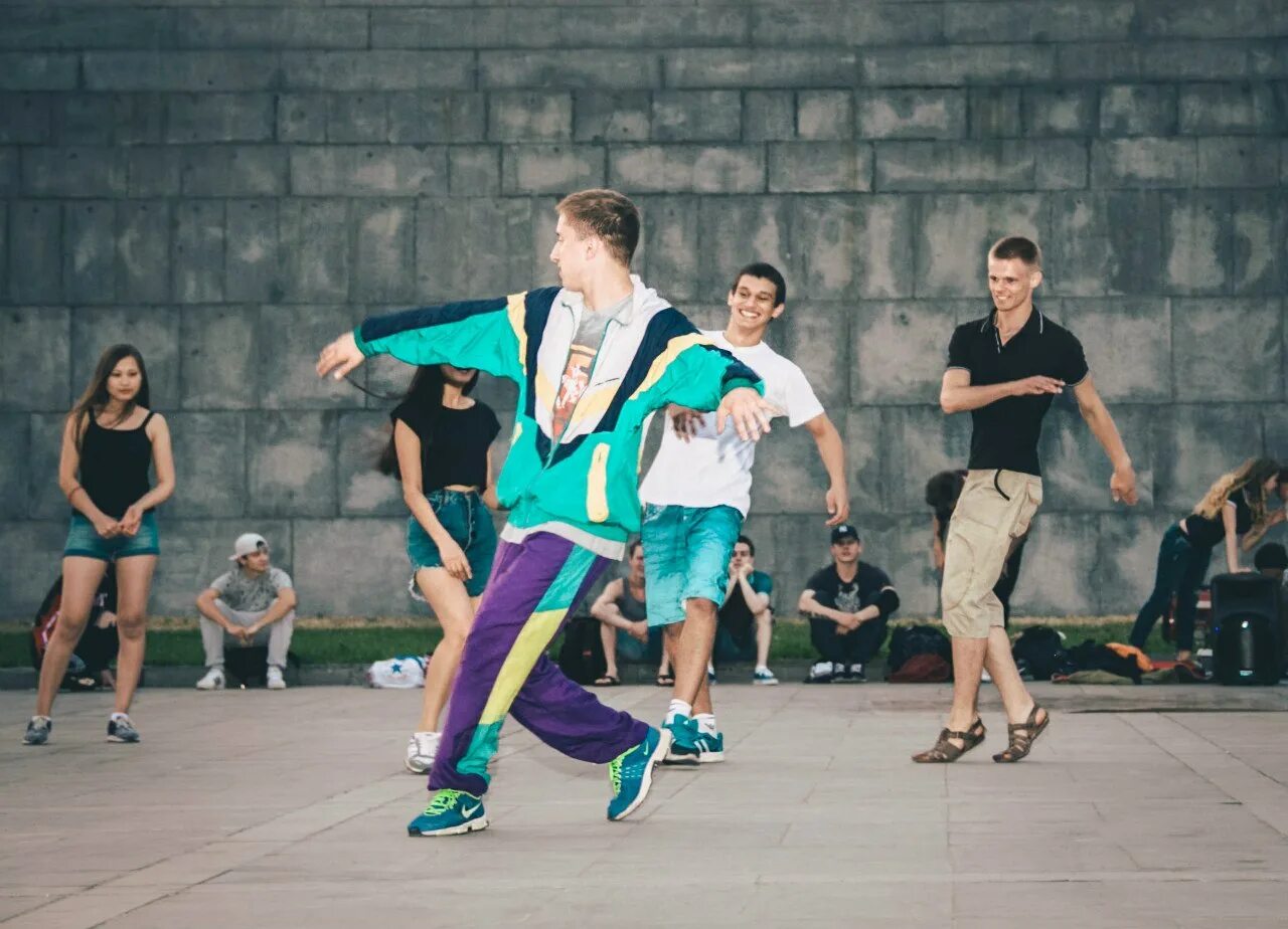 E break. E break. Фризы брейк данс. E break. E break.