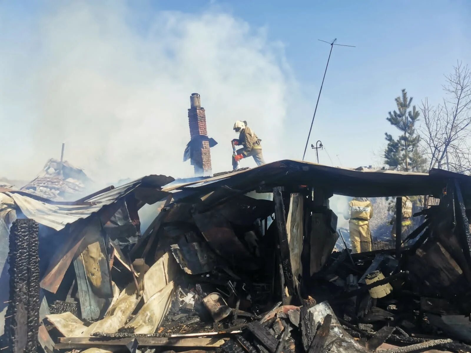 Пожар. Пожар в Венгерово Новосибирской. Пожары в Новосибирской области.