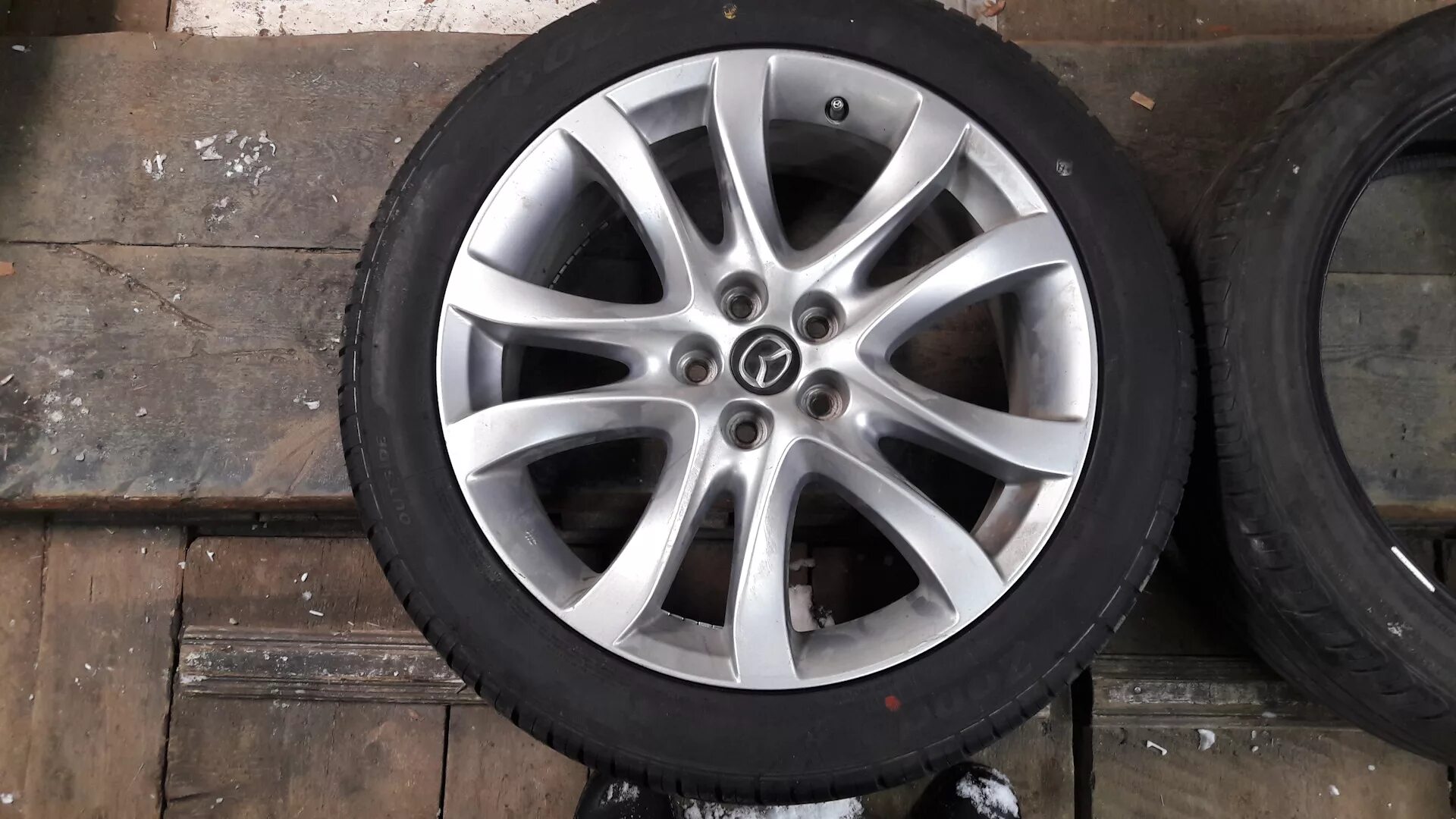 Резина на mazda. 245/45 R19. 235/45 R19 Mazda 6. Колеса 235 45 18 Mazda 6gh. Шина r19 на мазду 6.