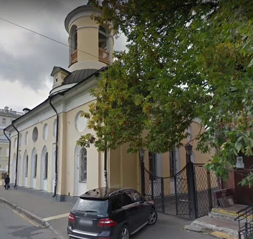 Храм великомученика феодора стратилата. Архангельский переулок. Церковь архангела гавриила меншикова башня. Церковь архангела гавриила на чистых прудах. Церковь федора стратилата в архангельском переулке википедия.