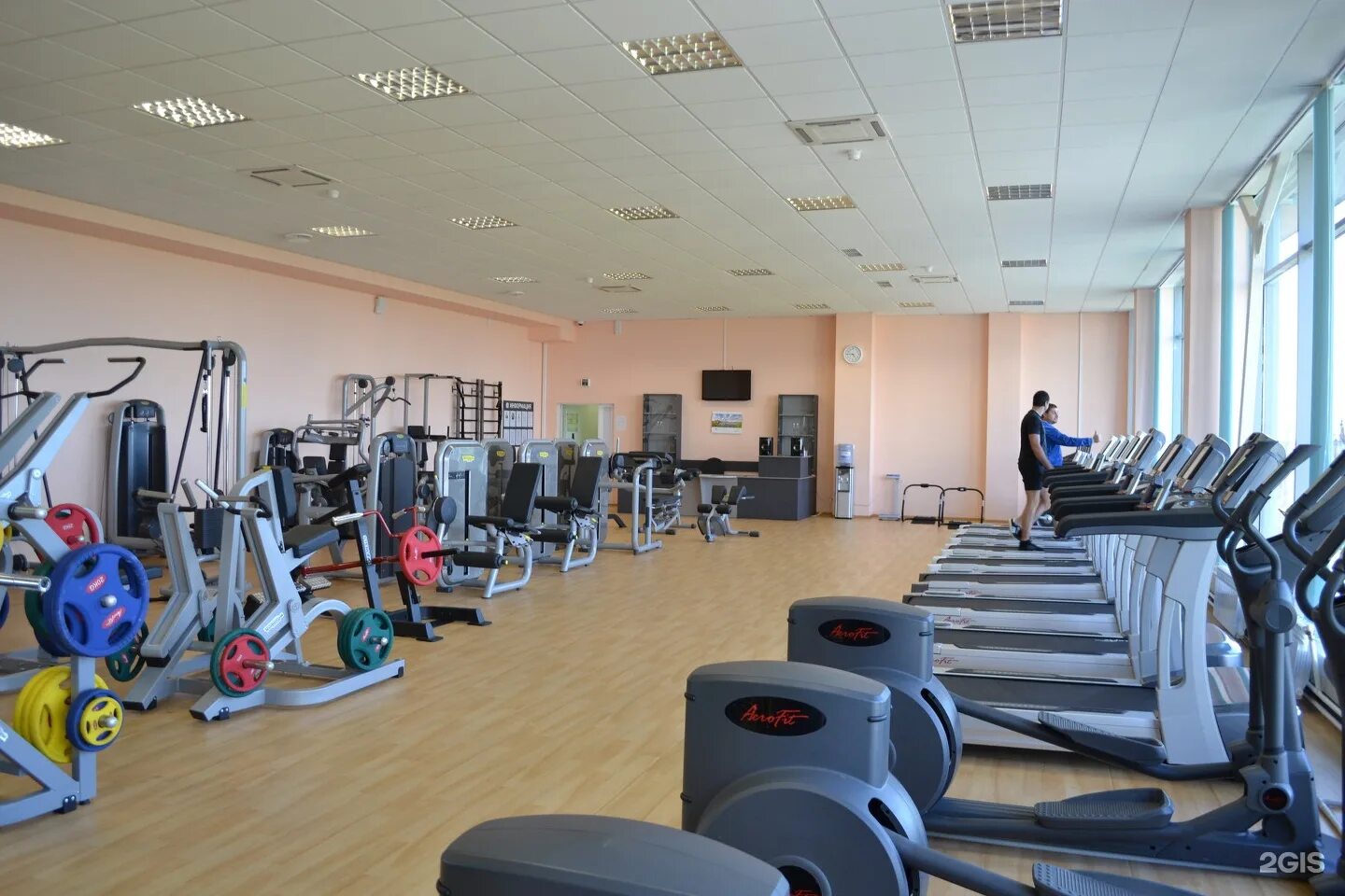 Краснокамск тренажерный зал ледовый дворец. Ледовый дворец тренажерный зал. Дворец спорта егорьевск тренажерный зал. Ледовый дворец тренажерный зал. Ледовый дворец тренажерный зал.