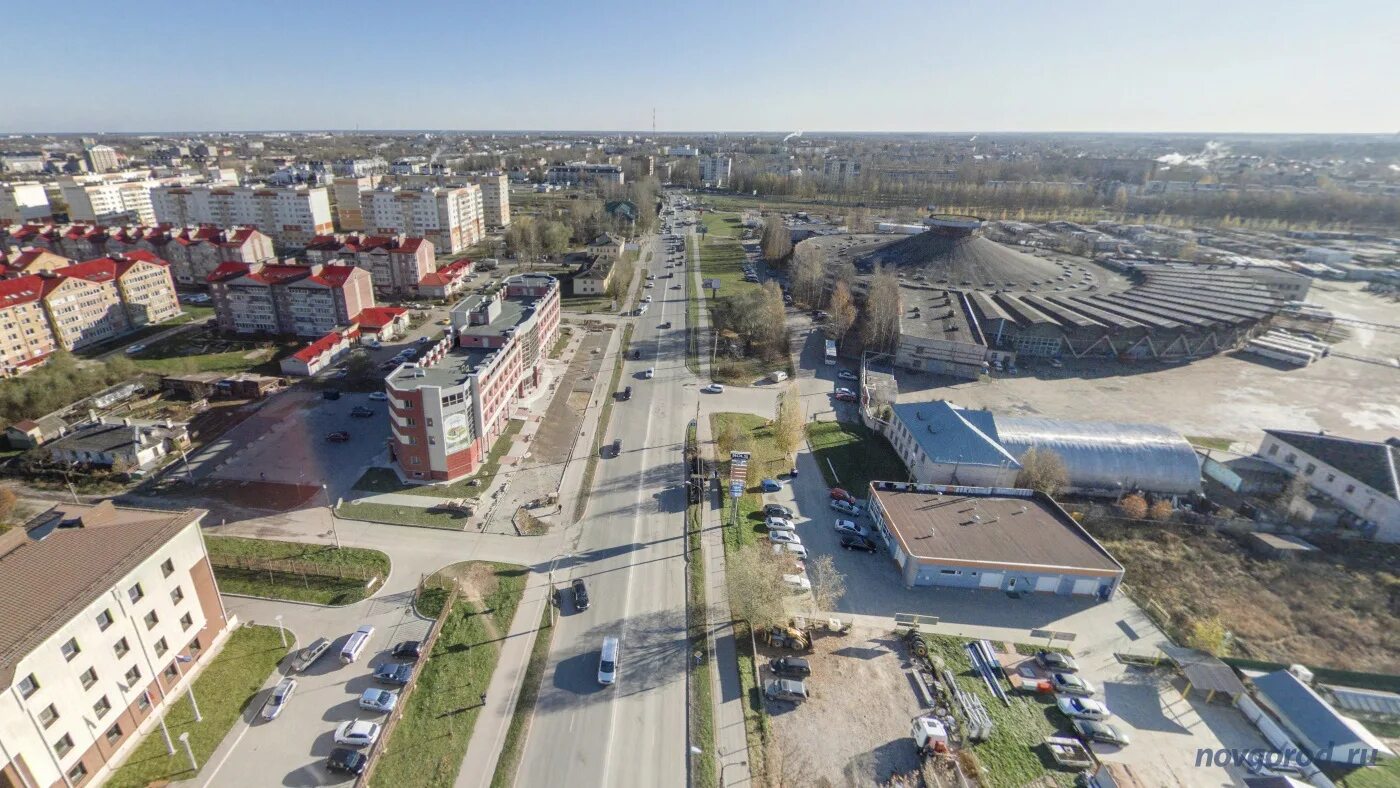 Нижегородский переезжает. Великий Новгород для ПМЖ. Нехинская. Западный район Великий Новгород. Нехинская 61 Великий Новгород фото сверху.