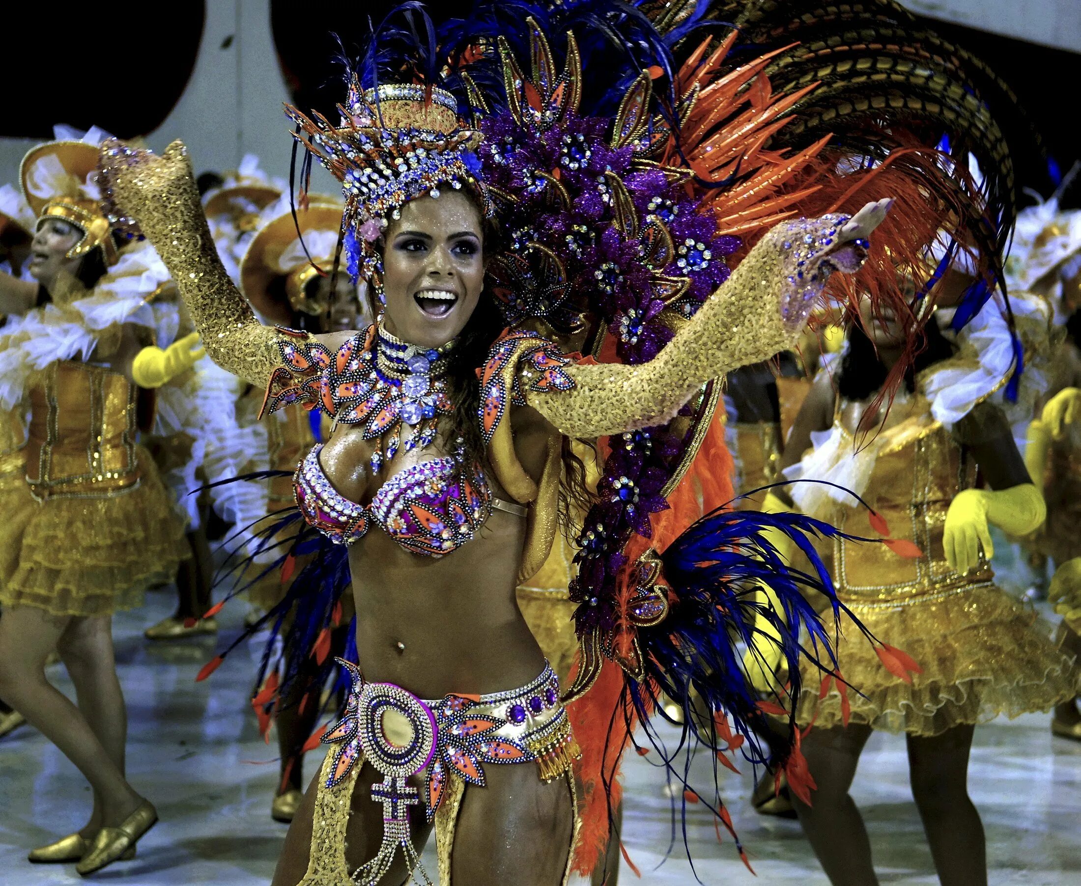 Carnival. Бразильский карнавал в Рио-де-Жанейро. Карнавал в Рио-де-Жанейро (бразильский карнавал). Карнавал Рио де Жанейро Samba. Самба Бразилия Рио де Жанейро.